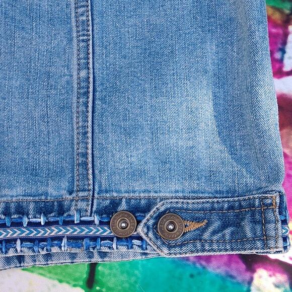 Vintage Liz Claiborne Denim Vest Western Embroidered Trim Preppy size Medium - Picture 9 of 16